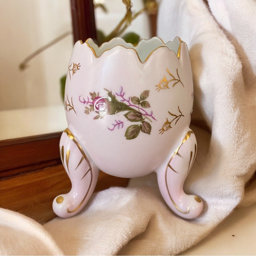 Vintage Napco Porcelain 3-Footed Cracked Egg Vase Pink Rose Gold Trim 3.75” - Picture 4 of 6